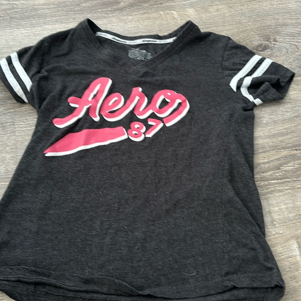 Aeropostale shirt XS snatching